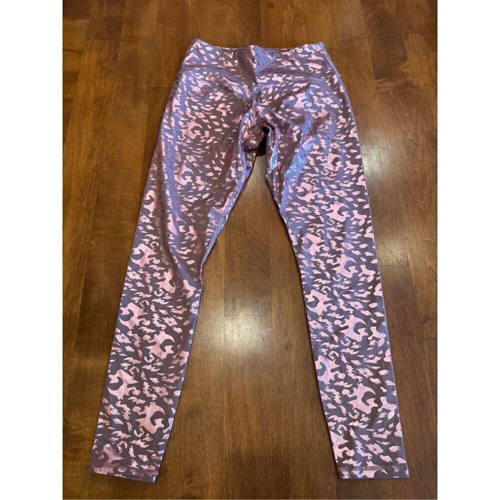 Woman’s boutique, metallic leopard print workout pants size small new without ta